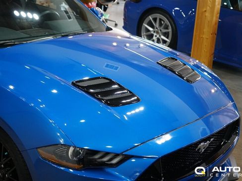 Used 2021 Ford Mustang GT w/ GT Performance Package RWD image 4
