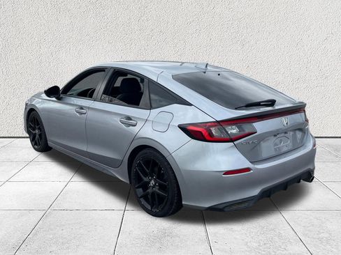 Used 2022 Honda Civic Sport image 6