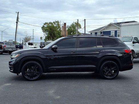 Used 2023 Volkswagen Atlas SEL R-Line image 3
