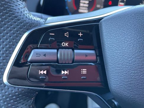 Certified 2024 Nissan Ariya FWD image 12