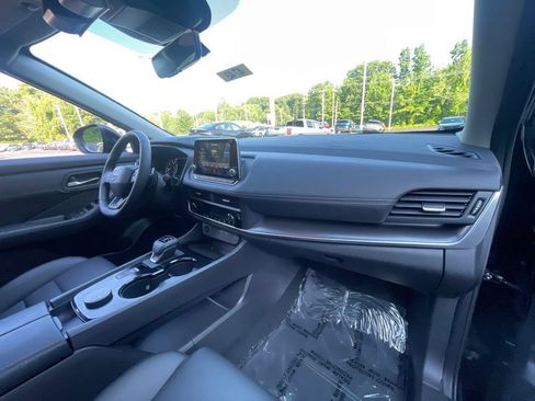 Used 2026 Nissan Rogue SV w/ SV Premium Package AWD/4WD image 27