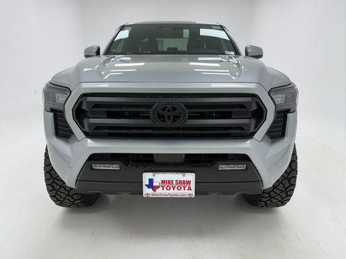 New 2026 Toyota Tacoma SR5 image 3