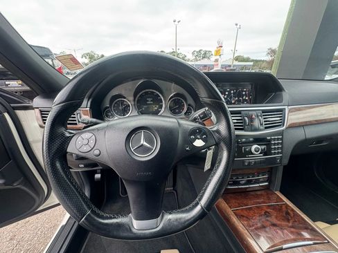 Used 2011 Mercedes-Benz E 350 Sedan image 9
