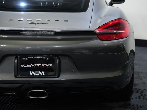 Used 2016 Porsche Cayman RWD image 16