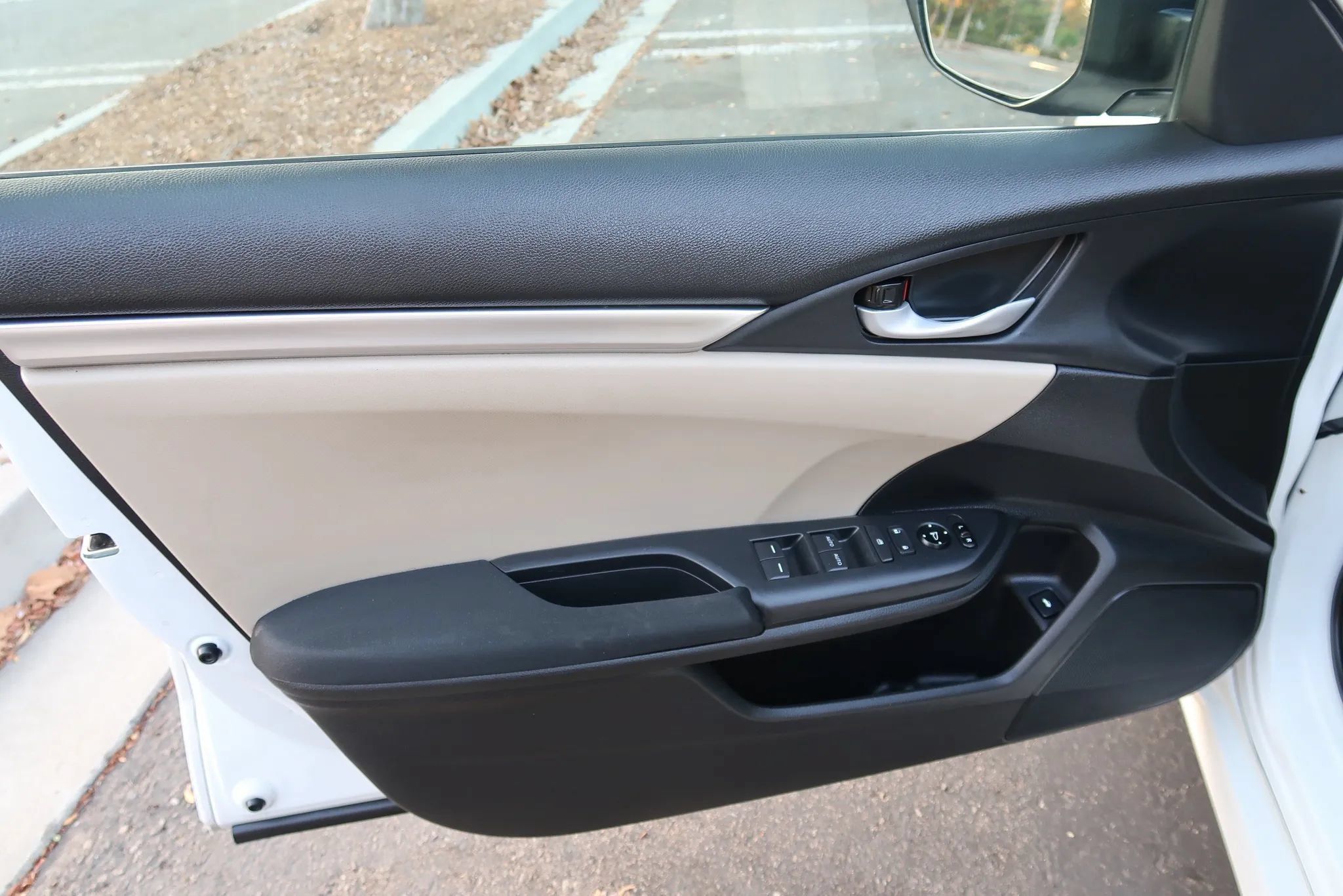 Used 2020 Honda Civic LX image 16