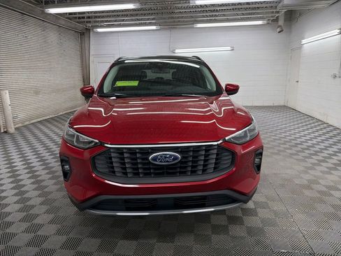 New 2026 Ford Escape Platinum w/ Class II Trailer Tow Package image 17