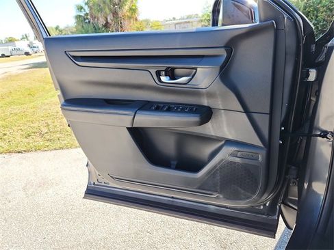 Used 2024 Honda CR-V Sport image 19