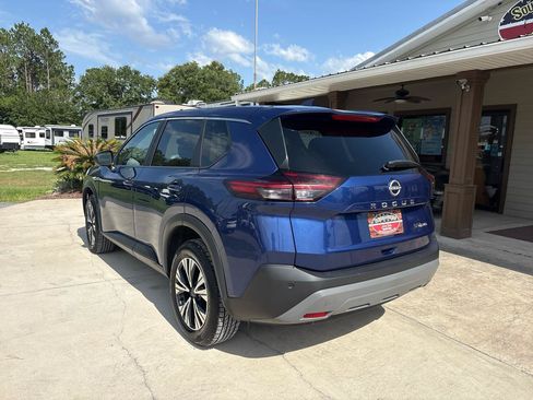 Used 2023 Nissan Rogue SV AWD/4WD image 7
