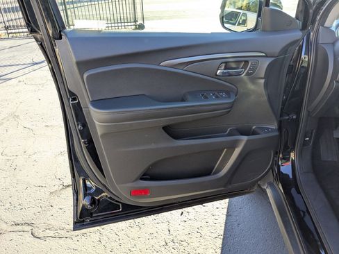 Used 2022 Honda Pilot Special Edition image 14