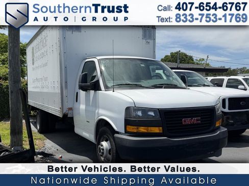 Used 2018 GMC Savana 3500 Extended w/ Power Convenience Package RWD image 1