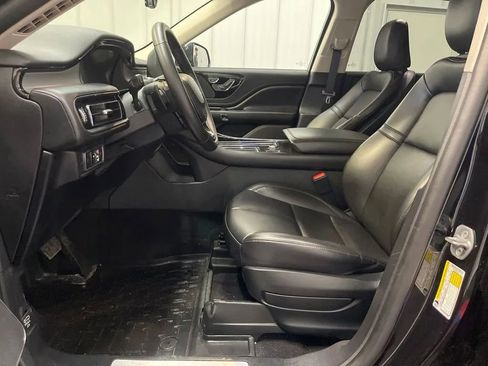 Used 2022 Lincoln Aviator AWD image 10