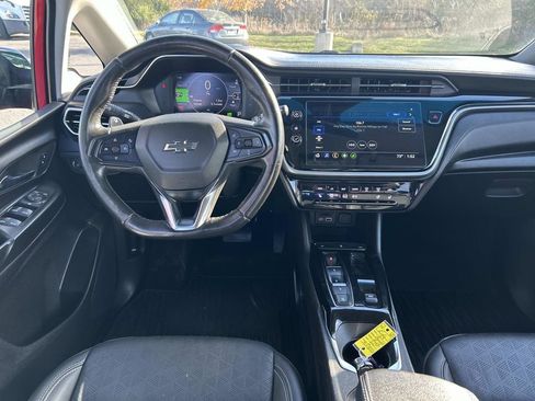 Used 2023 Chevrolet Bolt LT image 18