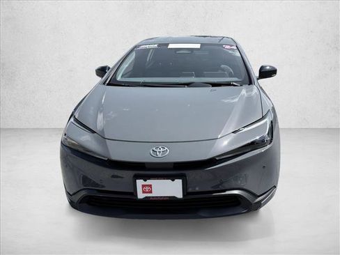 Used 2024 Toyota Prius LE FWD image 12