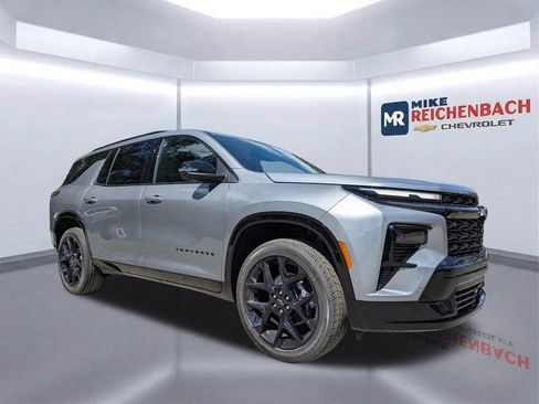 New 2026 Chevrolet Traverse RS image 2