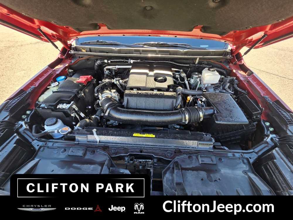 Used 2026 Nissan Frontier PRO-4X AWD/4WD image 29