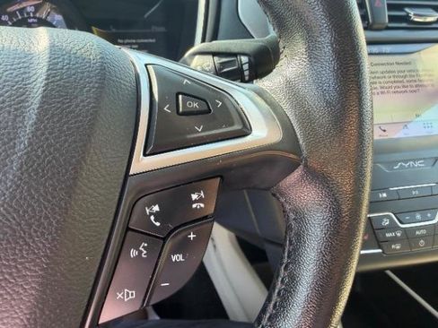Used 2019 Ford Fusion SEL image 20