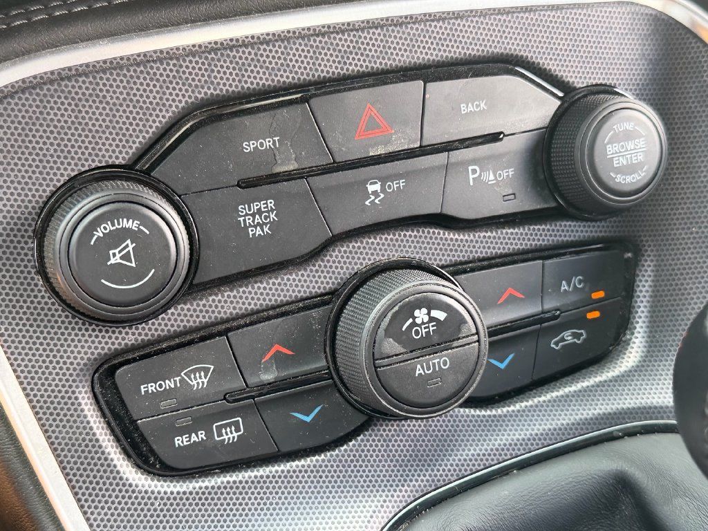 Used 2016 Dodge Challenger R/T Scat Pack RWD image 22