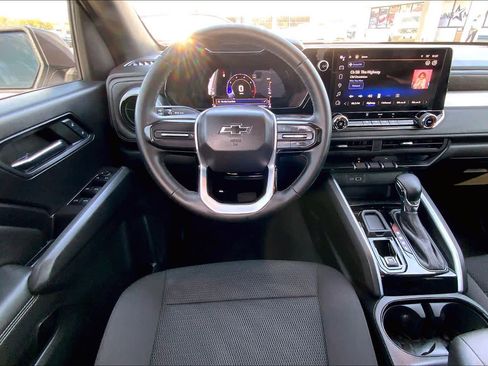 Certified 2023 Chevrolet Colorado LT image 5