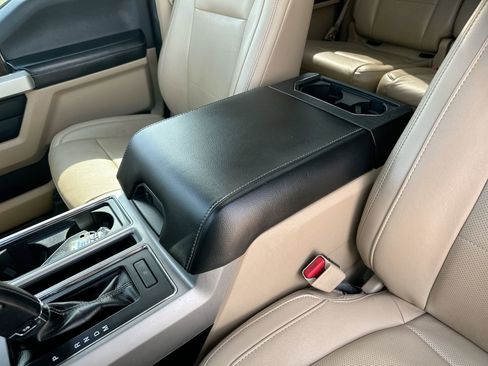 Used 2017 Ford F150 Lariat w/ Equipment Group 502A Luxury image 21