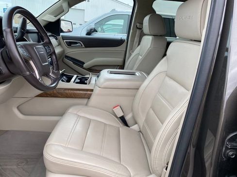 Used 2020 GMC Yukon XL Denali image 15