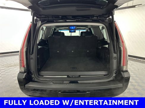 Used 2018 Cadillac Escalade ESV Premium Luxury image 21