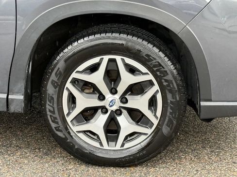 Certified 2023 Subaru Forester Premium AWD/4WD image 13