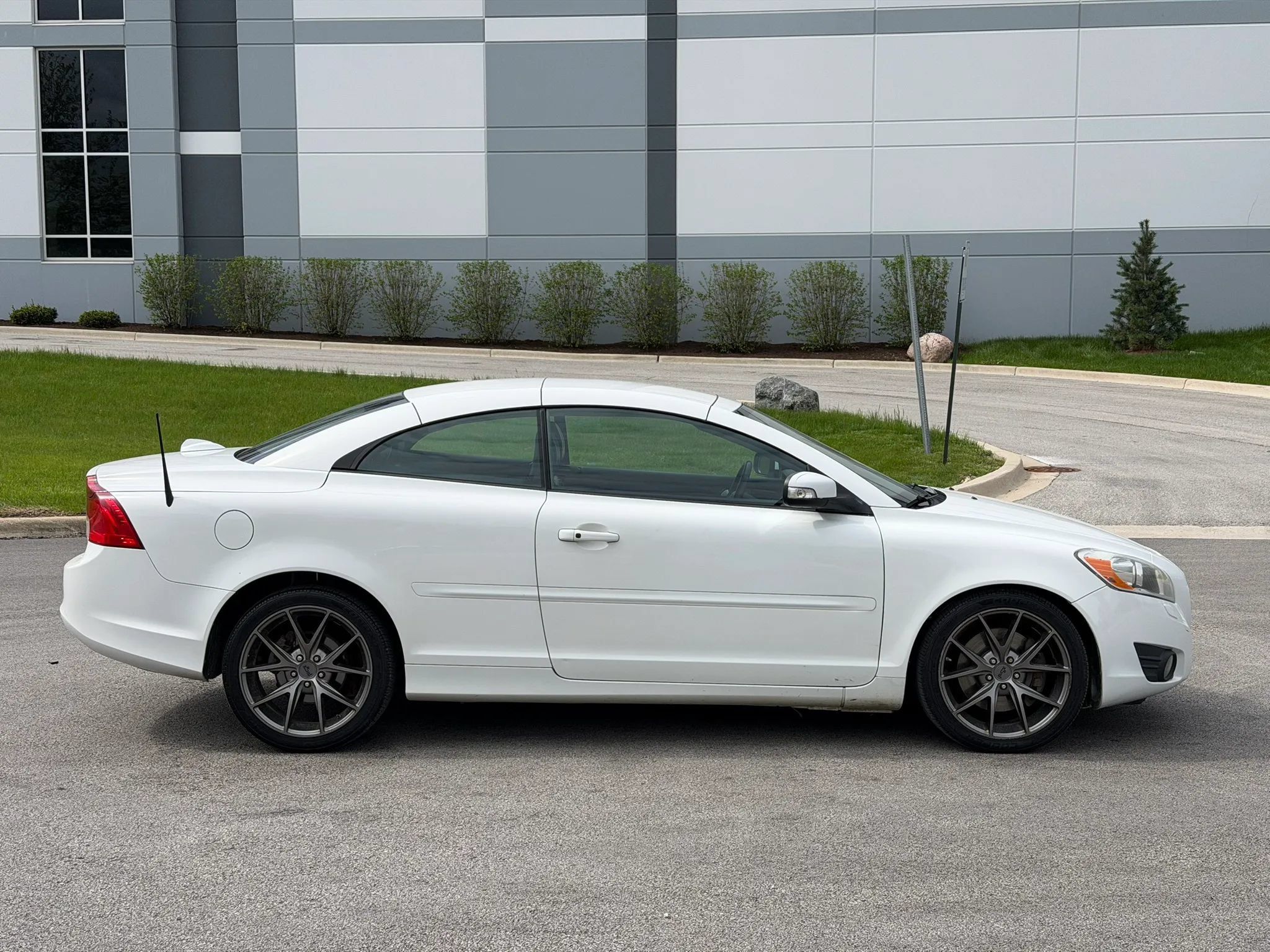 Used 2012 Volvo C70 T5 FWD image 5