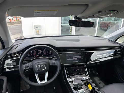 Used 2023 Audi Q7 3.0T Premium Plus w/ Premium Plus Package AWD/4WD image 13