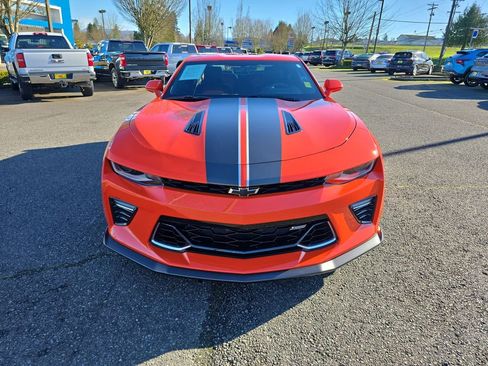 Used 2018 Chevrolet Camaro SS w/ Hot Wheels Edition image 9