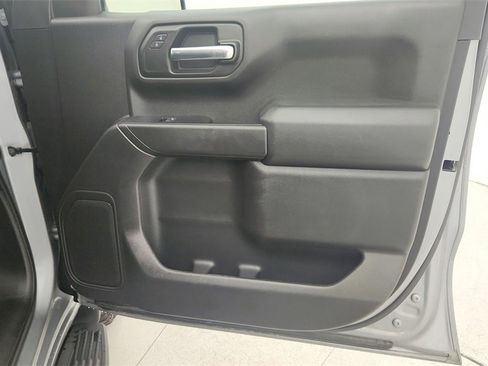 Used 2024 Chevrolet Silverado 1500 Custom Trail Boss w/ LPO, Dark Essentials Package image 33