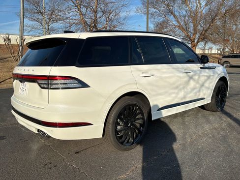 New 2026 Lincoln Aviator Reserve image 5