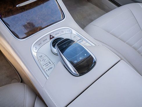 Used 2015 Mercedes-Benz S 550 Sedan image 27