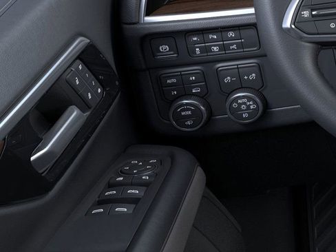 New 2026 Chevrolet Suburban High Country image 22