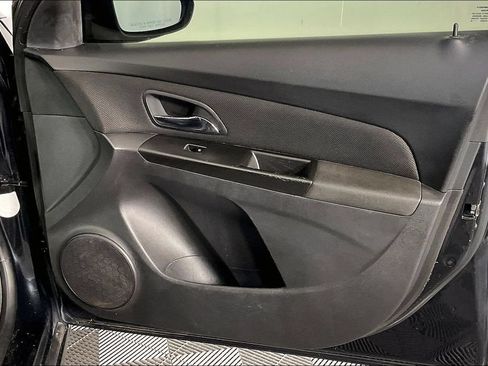Used 2013 Chevrolet Cruze LT FWD image 22