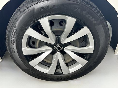 Used 2023 Honda Civic LX image 11
