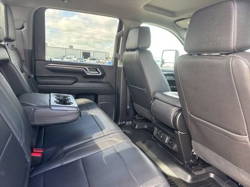 Used 2024 Chevrolet Silverado 2500 LTZ AWD/4WD image 25