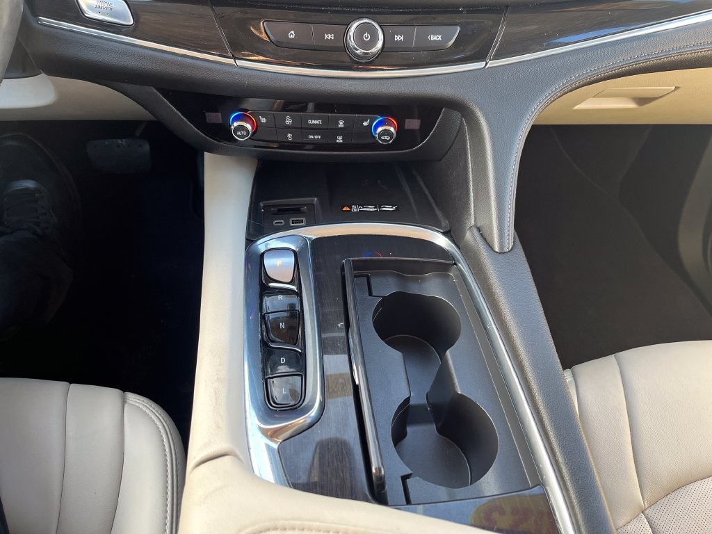 Used 2023 Buick Enclave Essence AWD/4WD image 20