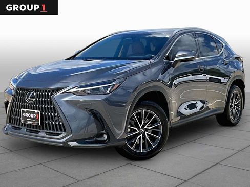 Used 2025 Lexus NX 250 FWD w/ Accessory Package (2T) image 1
