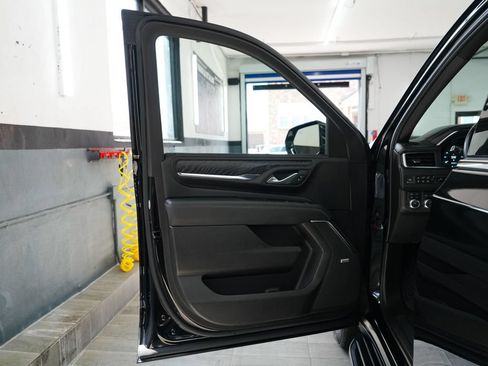 Used 2022 GMC Yukon XL Denali AWD/4WD image 10