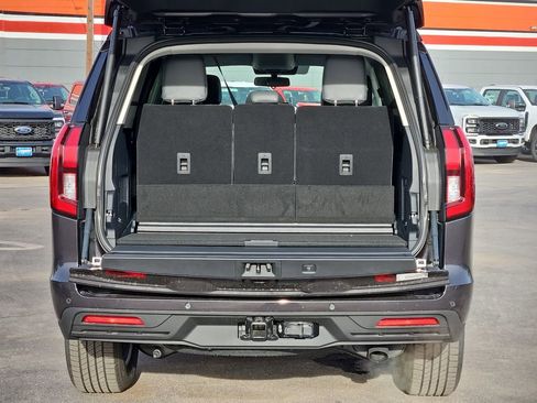 New 2026 Ford Expedition Active image 18