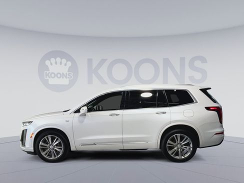 Used 2022 Cadillac XT6 Premium Luxury image 7