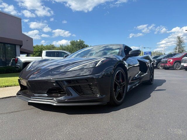 Used 2024 Chevrolet Corvette Stingray Premium Conv w/ Z51 Performance Package RWD image 1