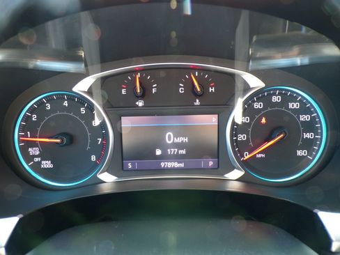 Used 2020 Chevrolet Traverse LT w/ Driver Confidence II Package AWD/4WD image 24