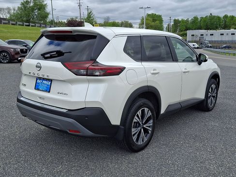 Used 2020 Nissan Rogue SV AWD/4WD image 6
