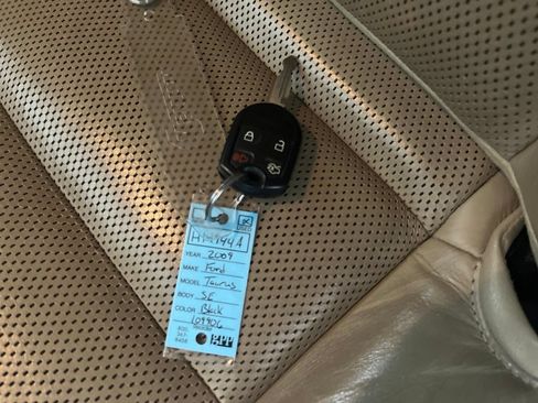 Used 2009 Ford Taurus SEL FWD image 72
