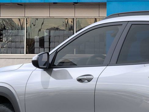 New 2026 Chevrolet Trax LT FWD image 12