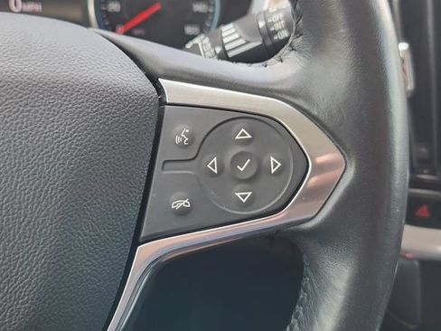 Used 2020 Chevrolet Traverse LT FWD image 29
