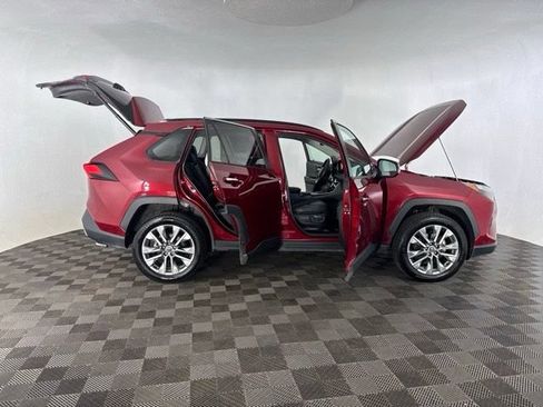 Used 2023 Toyota RAV4 Limited w/ Limited Grade Weather Package AWD/4WD image 17