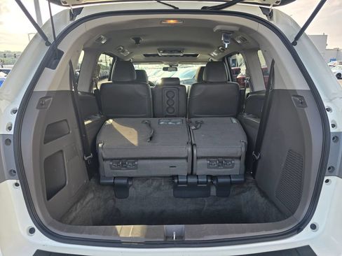Used 2015 Honda Odyssey EX-L image 12