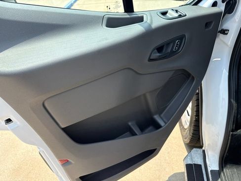 Used 2025 Ford Transit 250 Low Roof w/ Exterior Upgrade Package RWD image 7